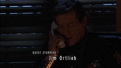 ROSWELL_-_E1X18_TESS_LIES_AND_VIDEOTAPE_055.jpg