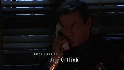 ROSWELL_-_E1X18_TESS_LIES_AND_VIDEOTAPE_057.jpg