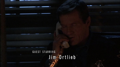 ROSWELL_-_E1X18_TESS_LIES_AND_VIDEOTAPE_058.jpg