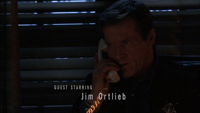 ROSWELL_-_E1X18_TESS_LIES_AND_VIDEOTAPE_060.jpg