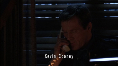 ROSWELL_-_E1X18_TESS_LIES_AND_VIDEOTAPE_076.jpg