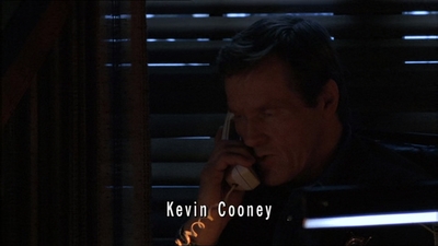 ROSWELL_-_E1X18_TESS_LIES_AND_VIDEOTAPE_079.jpg