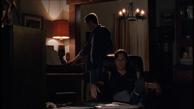 ROSWELL_-_E1X18_TESS_LIES_AND_VIDEOTAPE_116.jpg