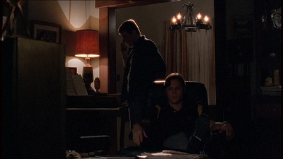 ROSWELL_-_E1X18_TESS_LIES_AND_VIDEOTAPE_124.jpg