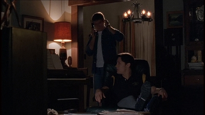 ROSWELL_-_E1X18_TESS_LIES_AND_VIDEOTAPE_128.jpg