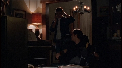ROSWELL_-_E1X18_TESS_LIES_AND_VIDEOTAPE_129.jpg