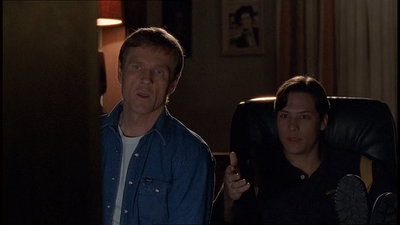 ROSWELL_-_E1X18_TESS_LIES_AND_VIDEOTAPE_150.jpg
