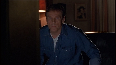ROSWELL_-_E1X18_TESS_LIES_AND_VIDEOTAPE_163.jpg