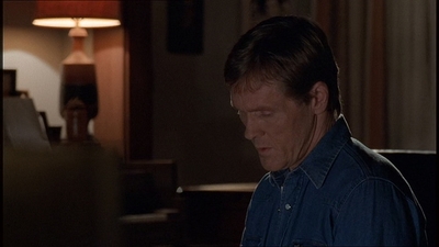ROSWELL_-_E1X18_TESS_LIES_AND_VIDEOTAPE_183.jpg