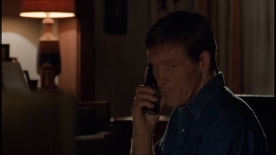ROSWELL_-_E1X18_TESS_LIES_AND_VIDEOTAPE_187.jpg