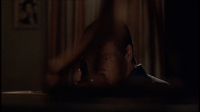 ROSWELL_-_E1X18_TESS_LIES_AND_VIDEOTAPE_217.jpg