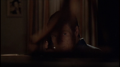 ROSWELL_-_E1X18_TESS_LIES_AND_VIDEOTAPE_218.jpg