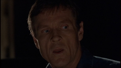 ROSWELL_-_E1X18_TESS_LIES_AND_VIDEOTAPE_261.jpg