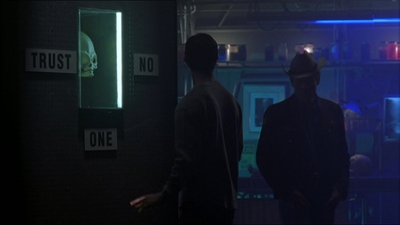ROSWELL_-_E1X18_TESS_LIES_AND_VIDEOTAPE_266.jpg