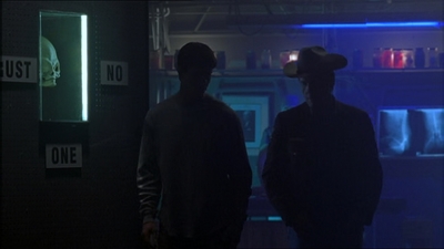 ROSWELL_-_E1X18_TESS_LIES_AND_VIDEOTAPE_270.jpg
