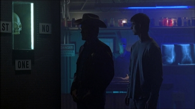 ROSWELL_-_E1X18_TESS_LIES_AND_VIDEOTAPE_288.jpg