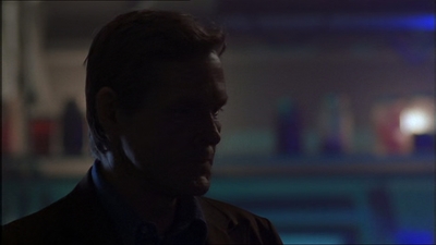 ROSWELL_-_E1X18_TESS_LIES_AND_VIDEOTAPE_297.jpg