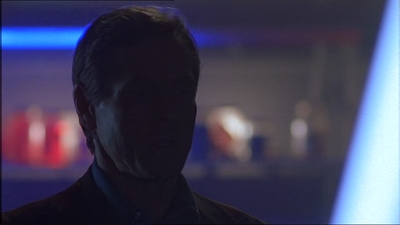 ROSWELL_-_E1X18_TESS_LIES_AND_VIDEOTAPE_318.jpg
