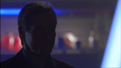ROSWELL_-_E1X18_TESS_LIES_AND_VIDEOTAPE_320.jpg