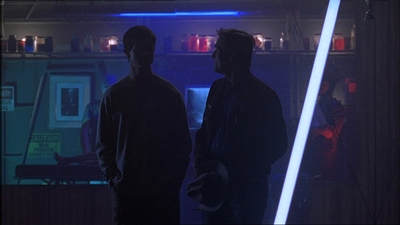 ROSWELL_-_E1X18_TESS_LIES_AND_VIDEOTAPE_330.jpg
