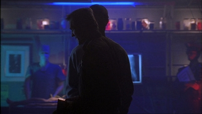 ROSWELL_-_E1X18_TESS_LIES_AND_VIDEOTAPE_356.jpg