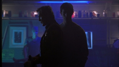ROSWELL_-_E1X18_TESS_LIES_AND_VIDEOTAPE_357.jpg