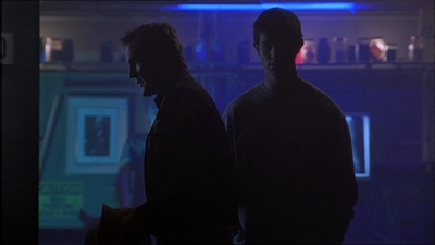 ROSWELL_-_E1X18_TESS_LIES_AND_VIDEOTAPE_358.jpg