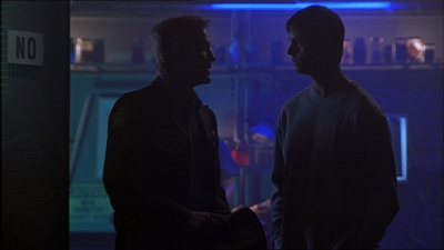 ROSWELL_-_E1X18_TESS_LIES_AND_VIDEOTAPE_365.jpg