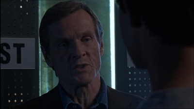 ROSWELL_-_E1X18_TESS_LIES_AND_VIDEOTAPE_381.jpg