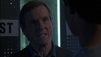 ROSWELL_-_E1X18_TESS_LIES_AND_VIDEOTAPE_385.jpg