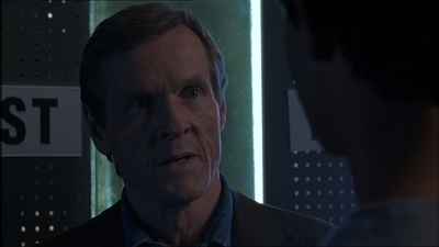 ROSWELL_-_E1X18_TESS_LIES_AND_VIDEOTAPE_389.jpg