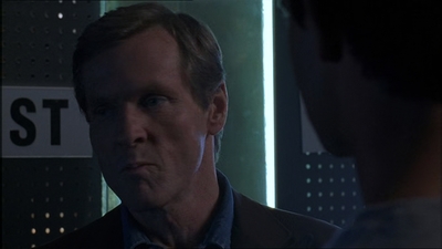 ROSWELL_-_E1X18_TESS_LIES_AND_VIDEOTAPE_400.jpg