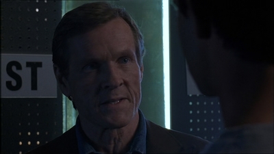 ROSWELL_-_E1X18_TESS_LIES_AND_VIDEOTAPE_406.jpg