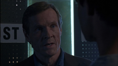ROSWELL_-_E1X18_TESS_LIES_AND_VIDEOTAPE_412.jpg