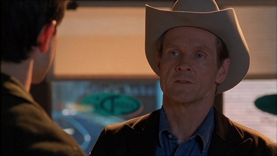 ROSWELL_-_E1X18_TESS_LIES_AND_VIDEOTAPE_462.jpg