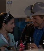ROSWELL_-_E1X18_TESS_LIES_AND_VIDEOTAPE_016.jpg