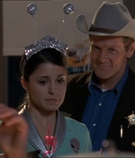 ROSWELL_-_E1X18_TESS_LIES_AND_VIDEOTAPE_020.jpg