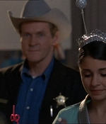 ROSWELL_-_E1X18_TESS_LIES_AND_VIDEOTAPE_031.jpg