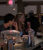 ROSWELL_-_E1X18_TESS_LIES_AND_VIDEOTAPE_046.jpg