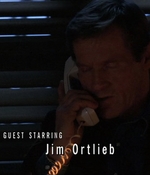 ROSWELL_-_E1X18_TESS_LIES_AND_VIDEOTAPE_058.jpg