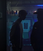 ROSWELL_-_E1X18_TESS_LIES_AND_VIDEOTAPE_273.jpg