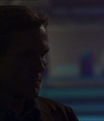 ROSWELL_-_E1X18_TESS_LIES_AND_VIDEOTAPE_298.jpg