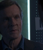 ROSWELL_-_E1X18_TESS_LIES_AND_VIDEOTAPE_373.jpg