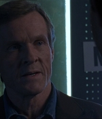 ROSWELL_-_E1X18_TESS_LIES_AND_VIDEOTAPE_374.jpg