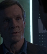 ROSWELL_-_E1X18_TESS_LIES_AND_VIDEOTAPE_378.jpg