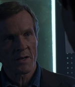 ROSWELL_-_E1X18_TESS_LIES_AND_VIDEOTAPE_399.jpg