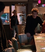 ROSWELL_-_E1X18_TESS_LIES_AND_VIDEOTAPE_418.jpg