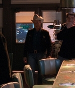 ROSWELL_-_E1X18_TESS_LIES_AND_VIDEOTAPE_431.jpg
