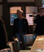 ROSWELL_-_E1X18_TESS_LIES_AND_VIDEOTAPE_432.jpg