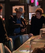 ROSWELL_-_E1X18_TESS_LIES_AND_VIDEOTAPE_442.jpg
